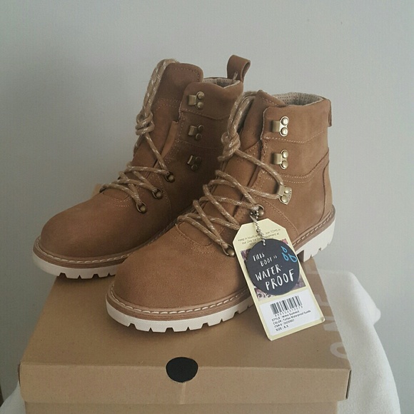 toms summit waterproof hiker boot